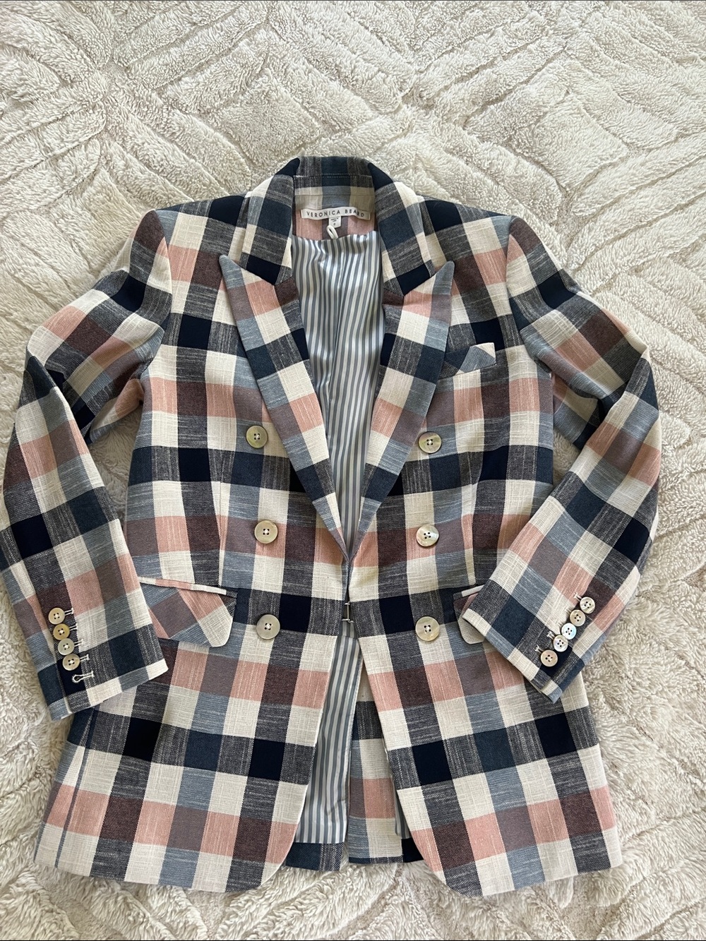 Veronica Beard Pink Navy Cream Plaid Blazer and shorts - Picture 4 of 8